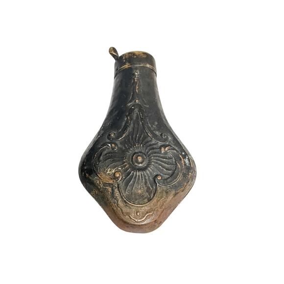 Antique 19th Century Copper Powder Flask Embossed Design - Picture 3 of 7